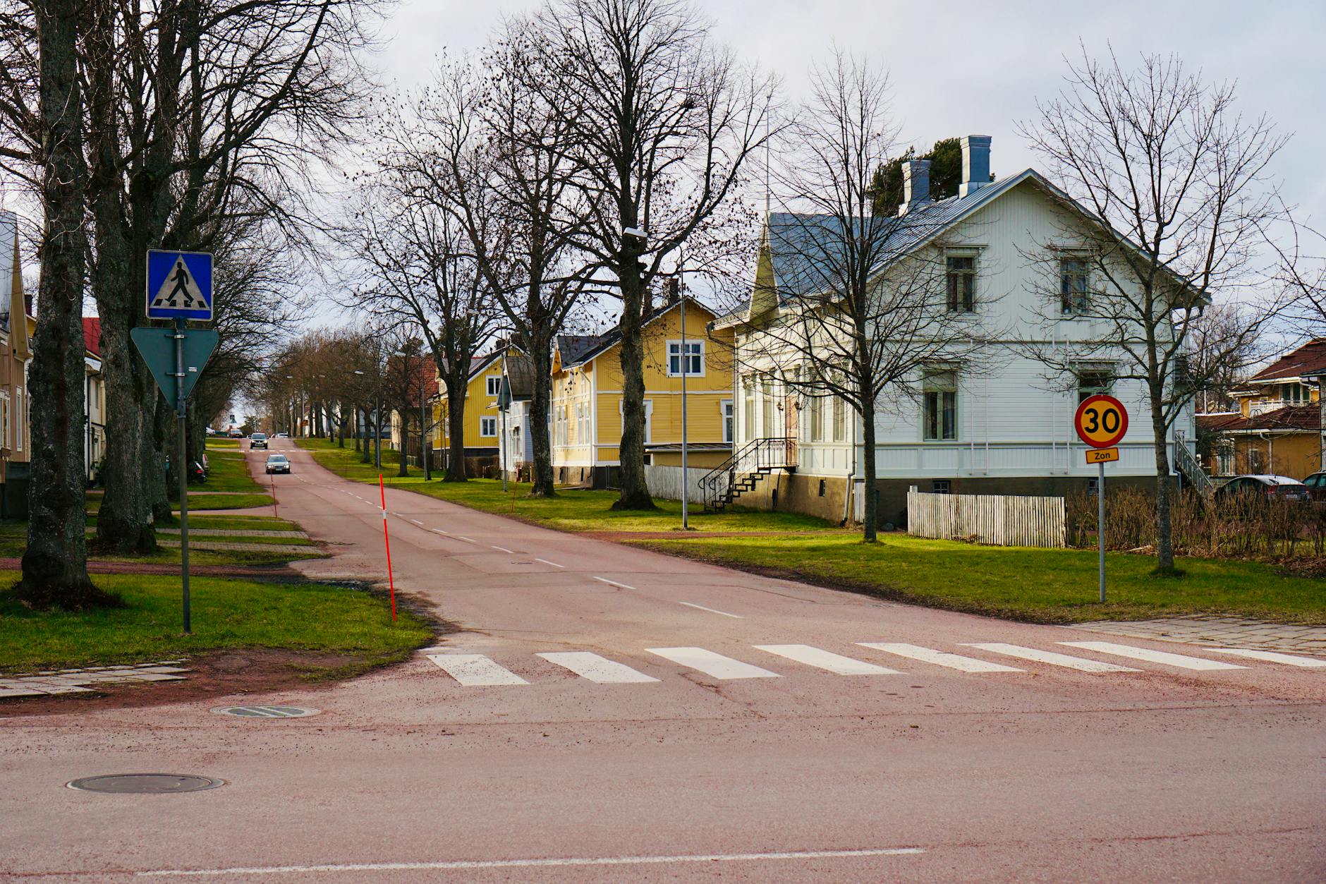 Asteittainen korotus vs välitön korotus