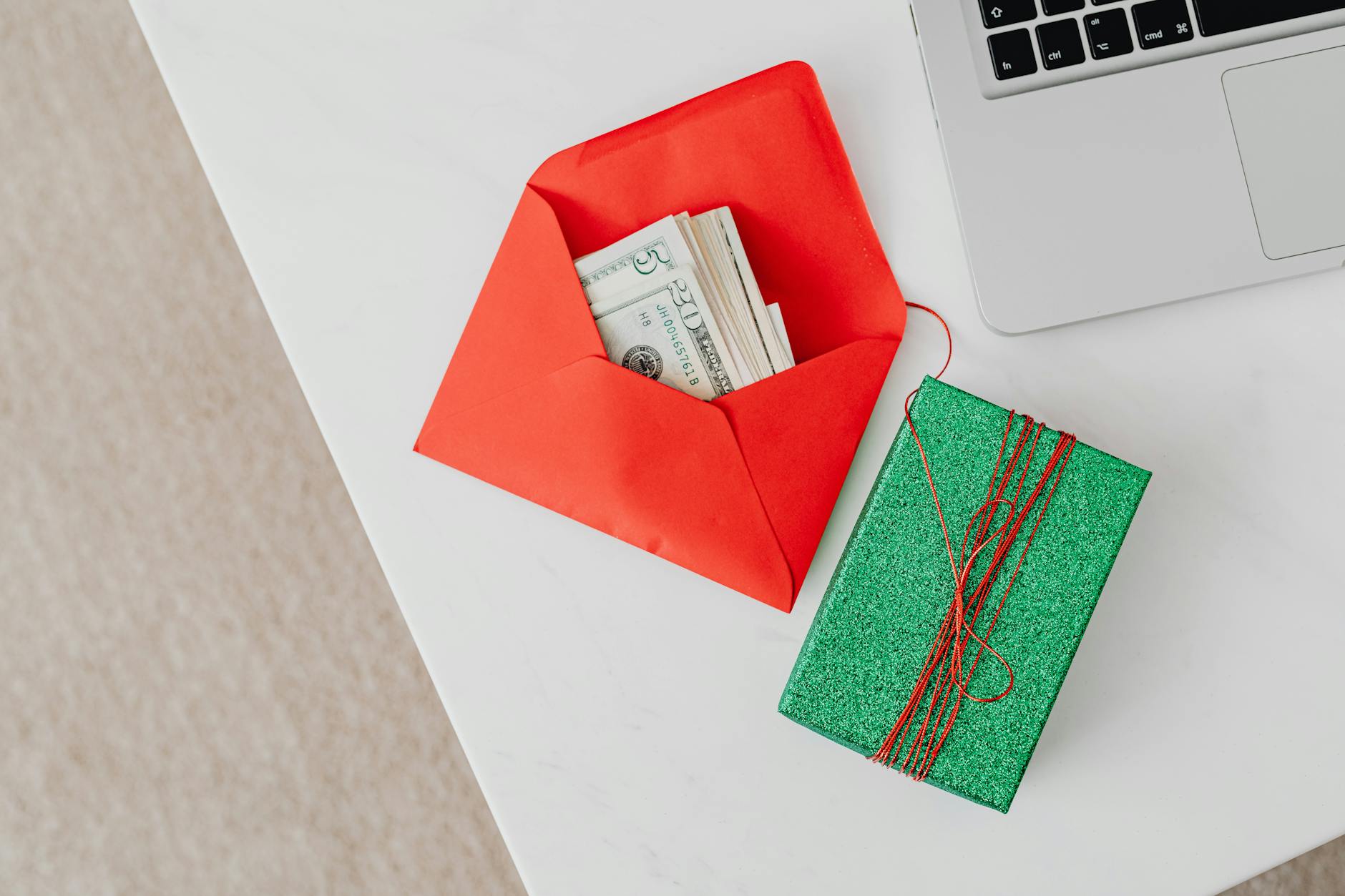 Negotiating salary during sick leave : possible ?